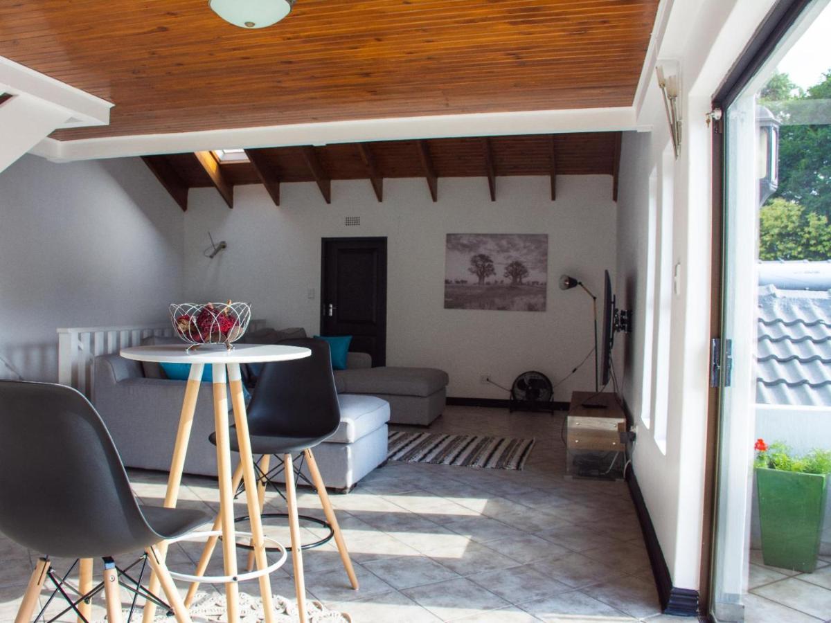 Zwelakho Furnished Apartments The Cube Johannesburg Kültér fotó